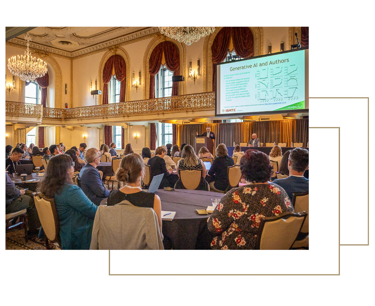 evenement corporatif dans une salle de reunion d'un grand hôtel pour congrès annuel