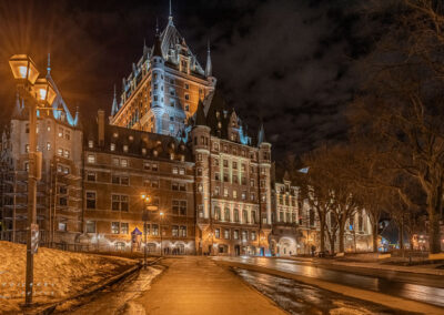 Photographie de l'hôtel Château Frontenac la nuit